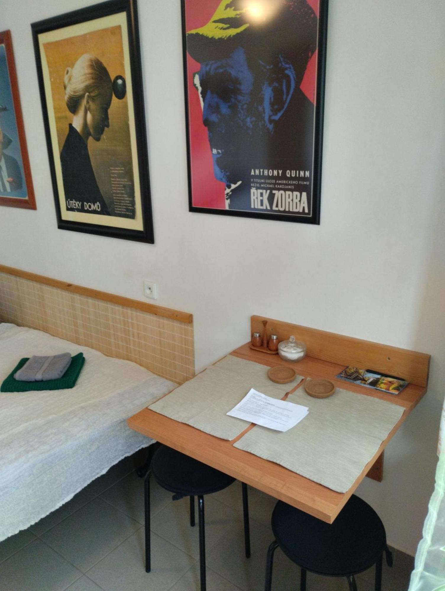 Appartement Malé útulné S Koupelnou A Kuchyňkou